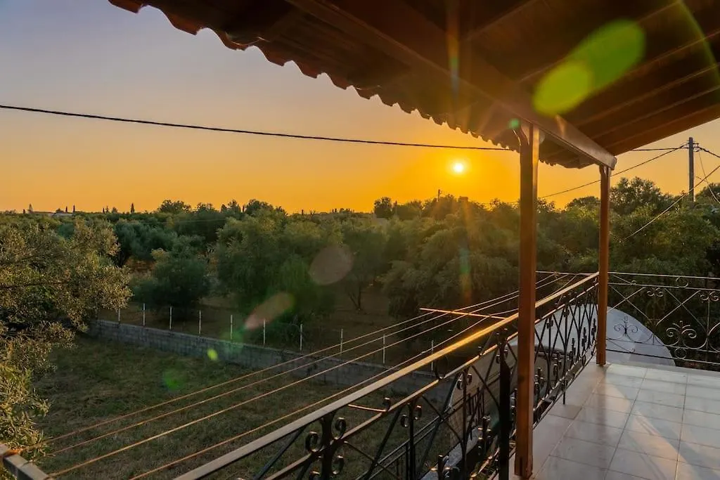 Afroditi Holiday Home- Green View Apartment Svoronata